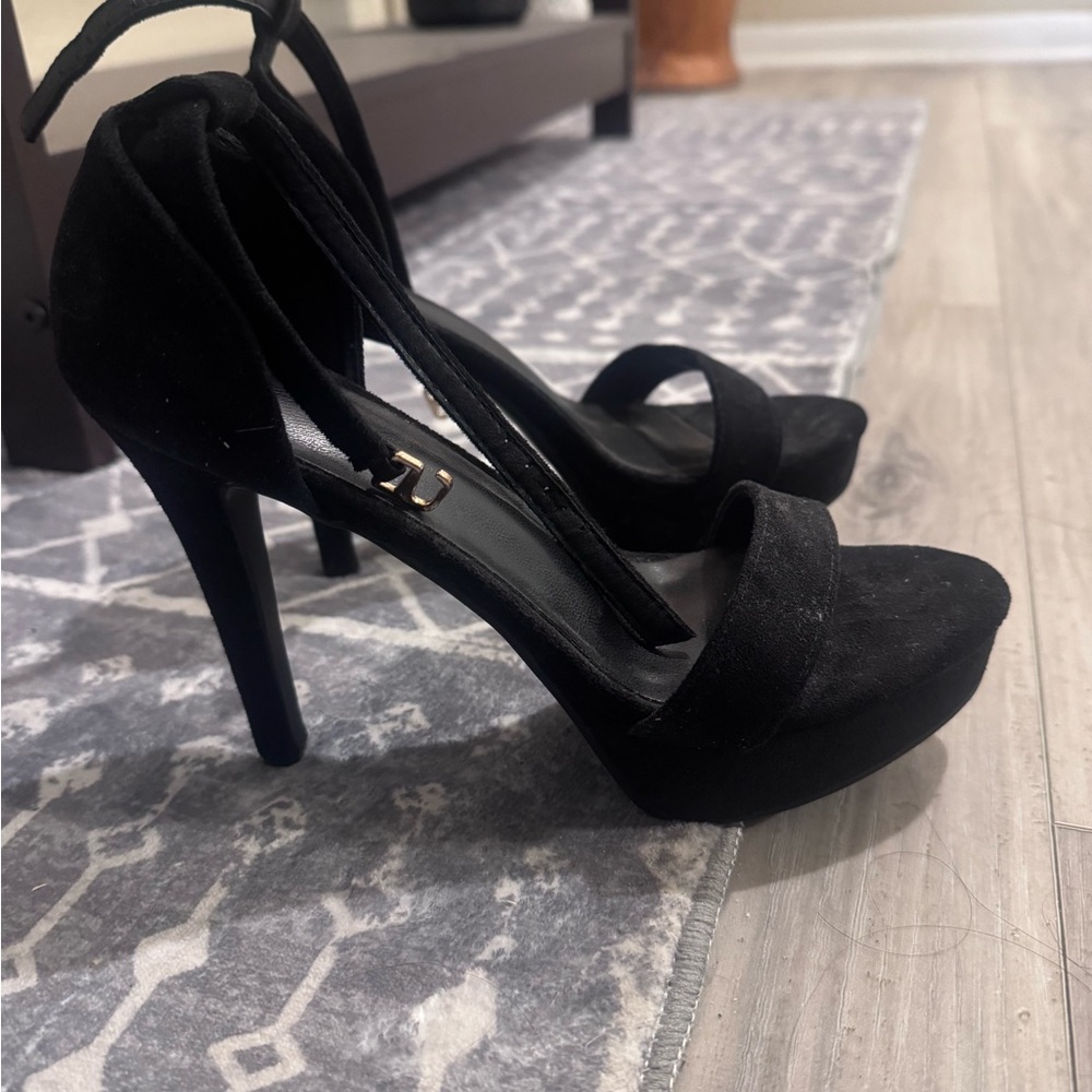 Elegant Black High Heel Sandals
